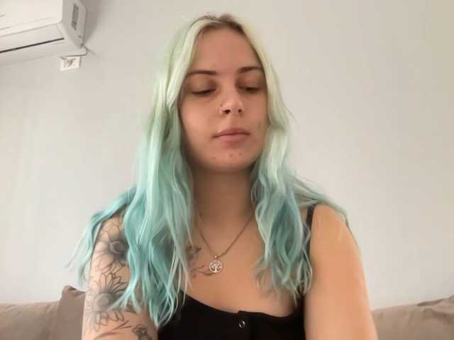 LisaloveX, modelo webcam