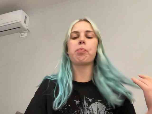 LisaloveX webcam