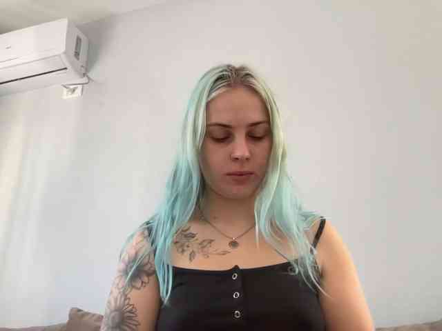 LisaloveX webcam