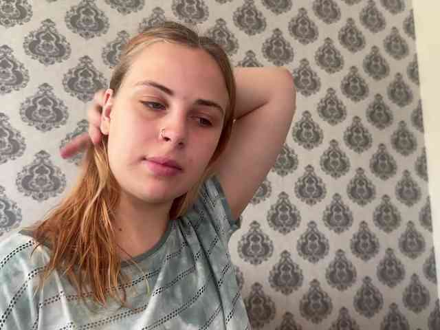LisaloveX webcam