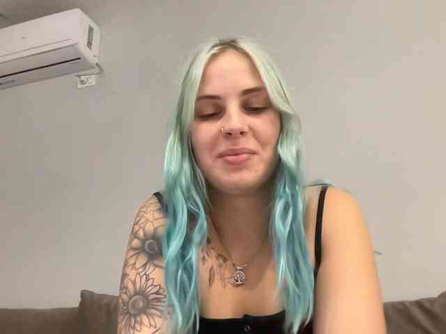 LisaloveX webcam