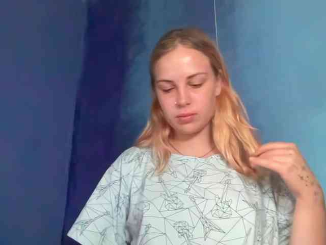 LisaloveX webcam