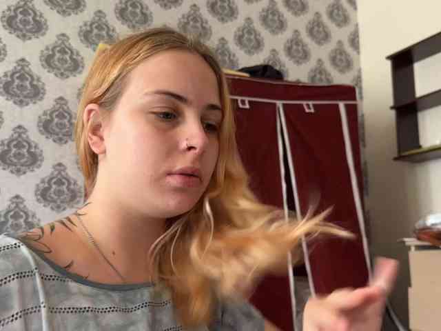 LisaloveX webcam