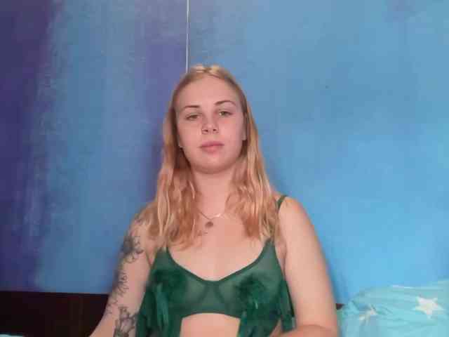 LisaloveX webcam