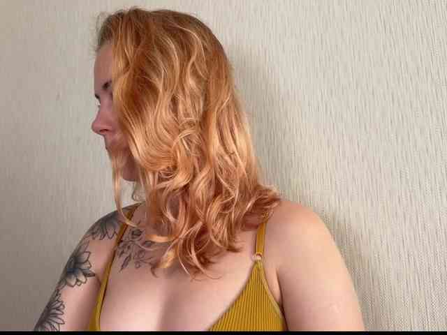 LisaloveX webcam