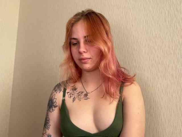 LisaloveX webcam