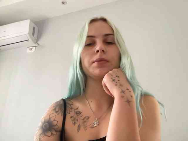 LisaloveX webcam