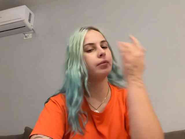 LisaloveX webcam