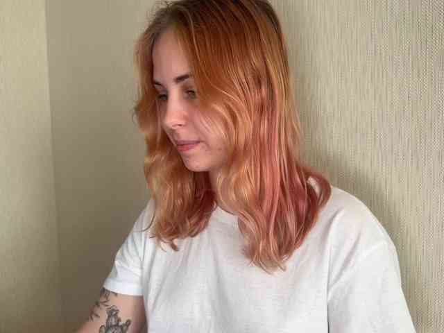 LisaloveX webcam