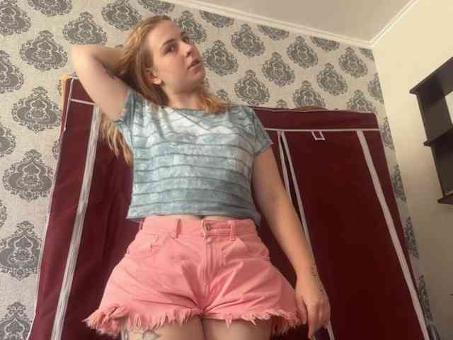 LisaloveX webcam