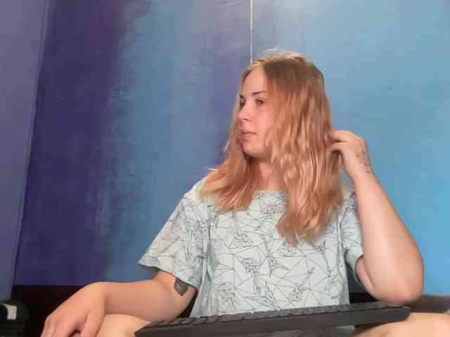 LisaloveX webcam