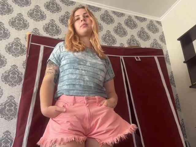 LisaloveX webcam