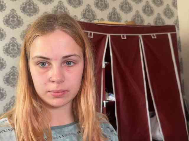 LisaloveX webcam