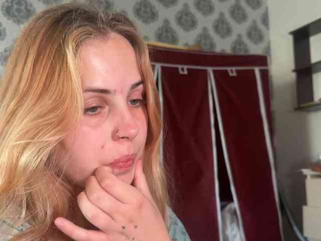 LisaloveX webcam
