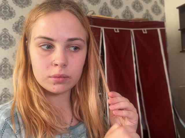 LisaloveX webcam