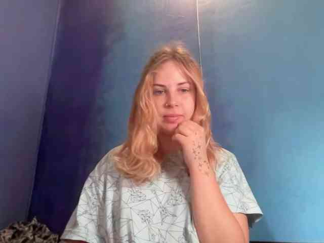 LisaloveX webcam