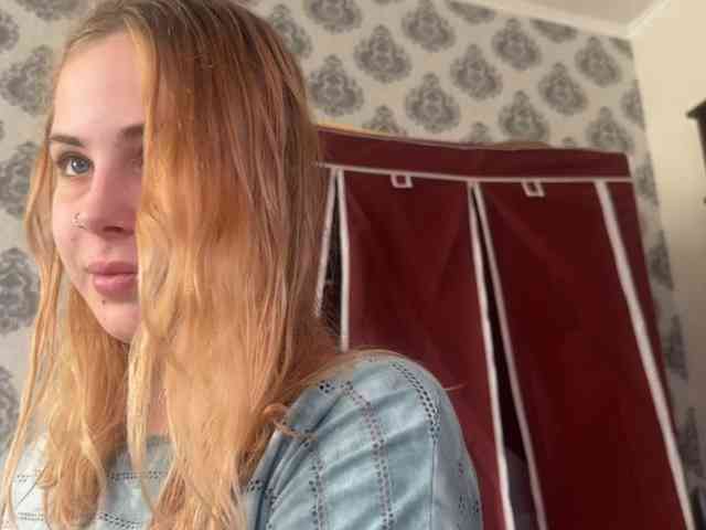 LisaloveX webcam
