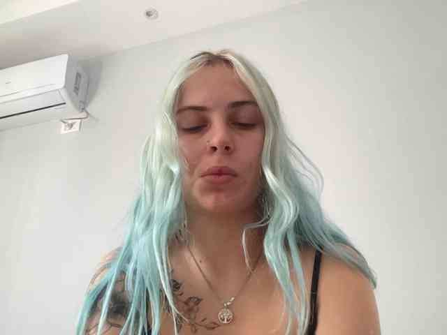 LisaloveX webcam