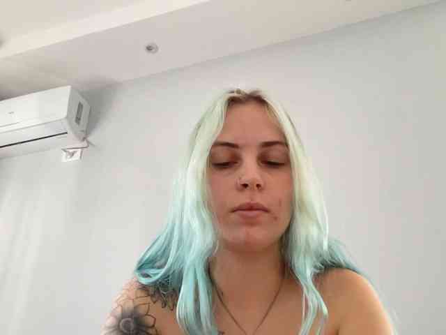 LisaloveX webcam