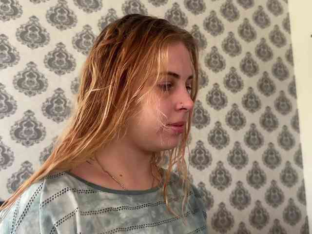 LisaloveX webcam
