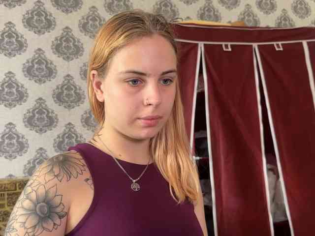 LisaloveX webcam