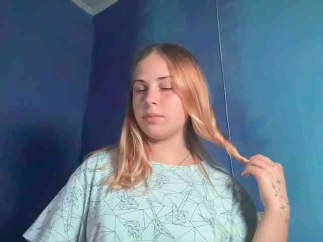 LisaloveX webcam