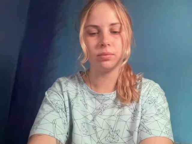 LisaloveX webcam