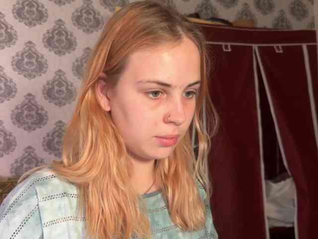 LisaloveX webcam