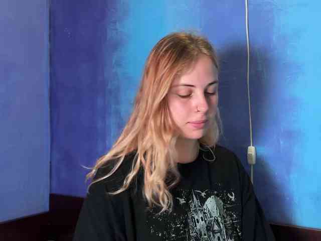 LisaloveX webcam