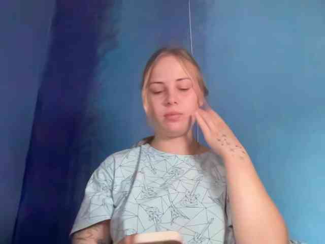 LisaloveX webcam
