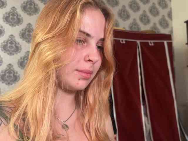 LisaloveX webcam
