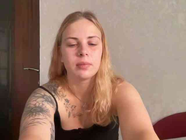 LisaloveX webcam