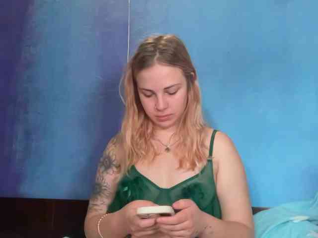 LisaloveX webcam