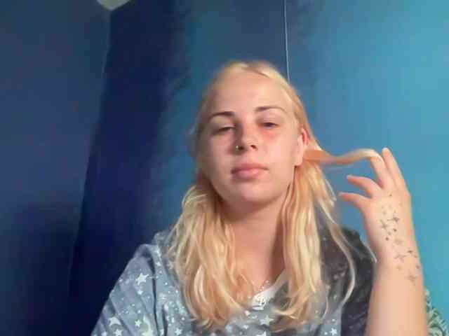 LisaloveX webcam