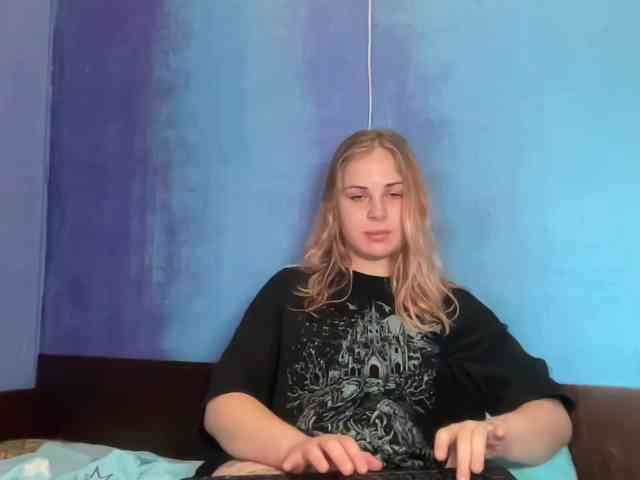 LisaloveX webcam
