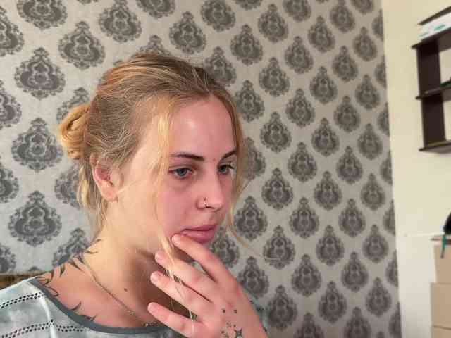 LisaloveX webcam