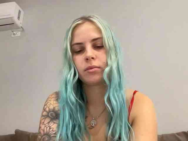 LisaloveX webcam