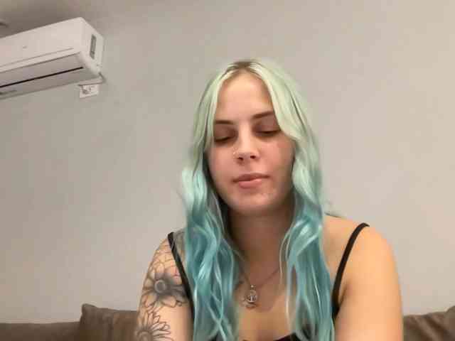 LisaloveX webcam