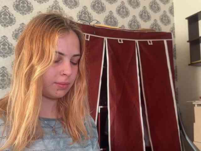 LisaloveX webcam