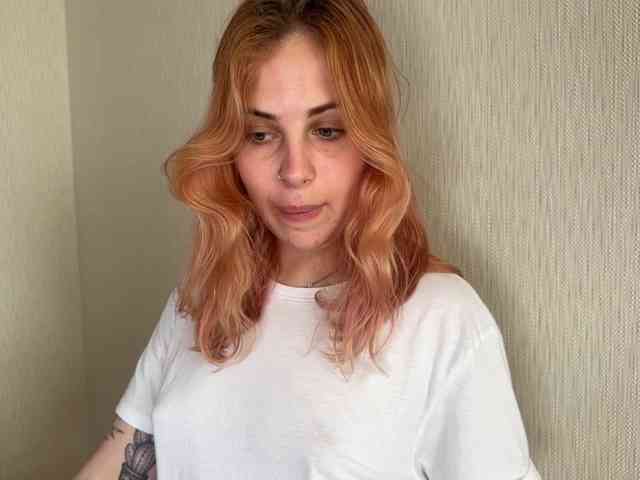 LisaloveX webcam