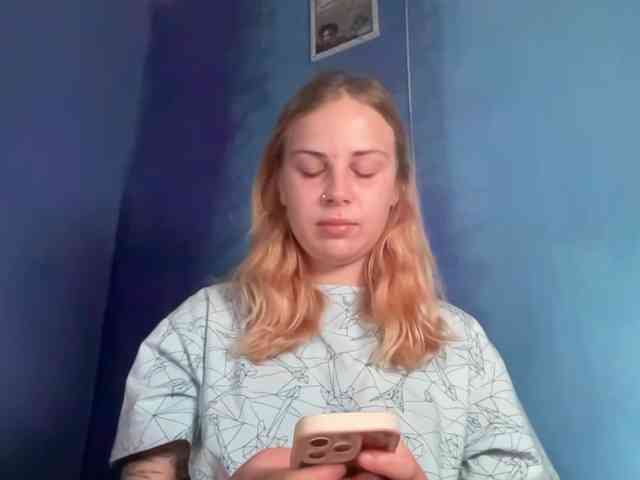 LisaloveX webcam