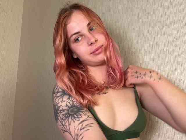 LisaloveX webcam