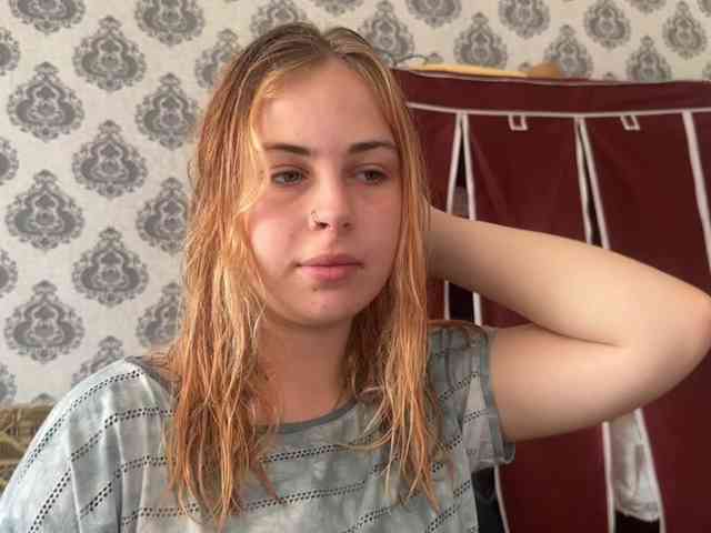 LisaloveX webcam