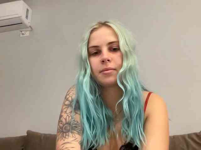 LisaloveX webcam