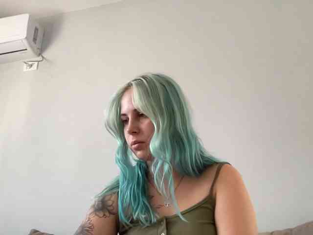 LisaloveX webcam