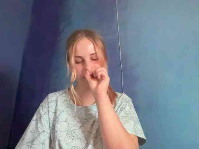 LisaloveX webcam