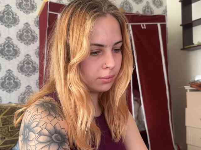 LisaloveX webcam