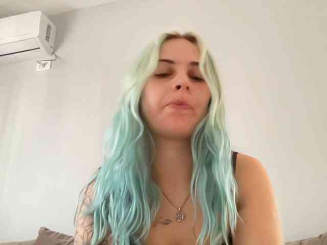LisaloveX webcam