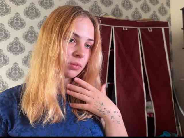 LisaloveX webcam