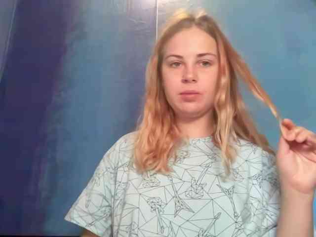 LisaloveX webcam
